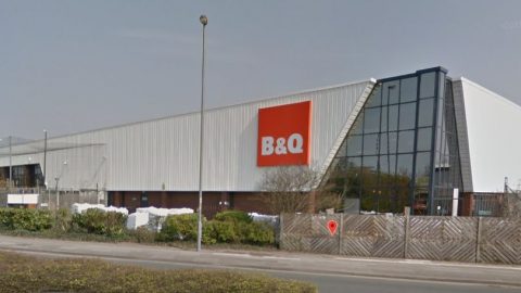 B&Q Southport store reopens with customers urged to shop responsibly